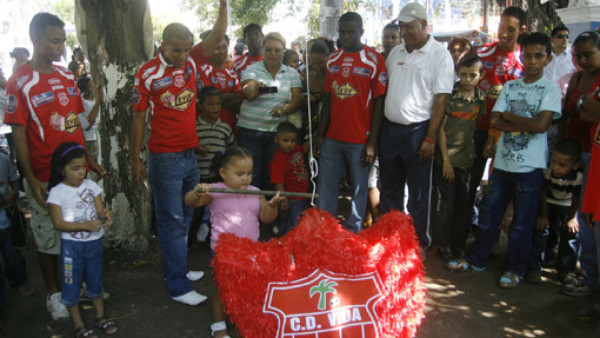 Los clubes se divirtieron como niños