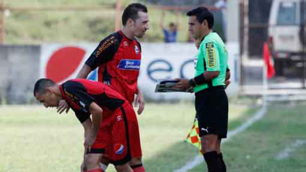 ¡Polache solo aguantó 32 minutos!