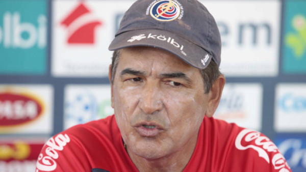 Jorge Luis Pinto anunció el once titular de Costa Rica