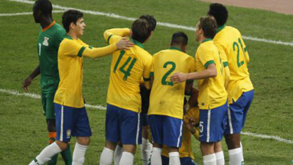 Brasil gana a una asustada Zambia en un partido para probar alternativas