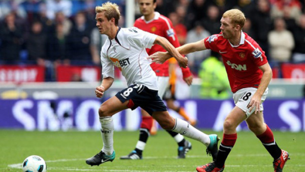 Manchester United no aprovechó tropezón del Chelsea