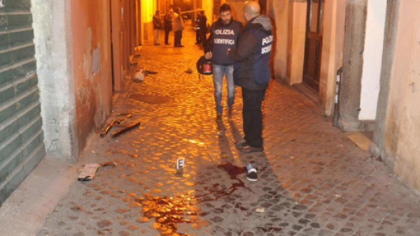 VIDEO: Violenta pelea en Roma, deja aficionados del Tottenham heridos