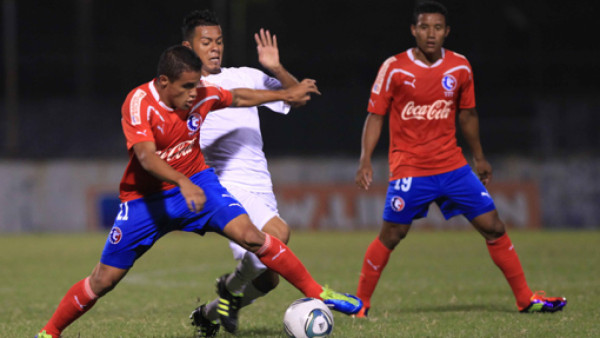 Platense se bajó al Olimpia de un aletazo