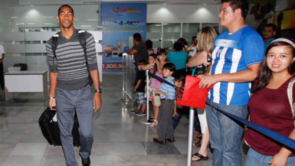 Jerry Bengtson llegó cargado de fe a la Selección de Honduras
