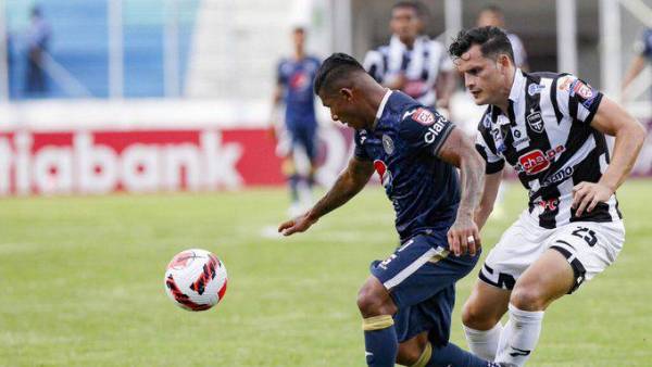 Jonathan Rougier se convierte en héroe y Motagua logra la clasificación a las semifinales de la Concacaf League