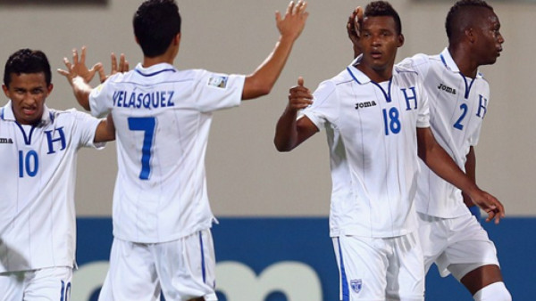 Jorge Bodden sufre leve lesión, pero podrá jugar contra Suecia