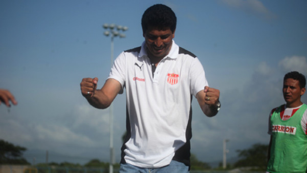 'No me creo más que nadie': Carlón