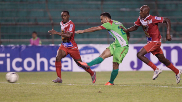 Real Sociedad deja sin liguilla a un pobre Marathón