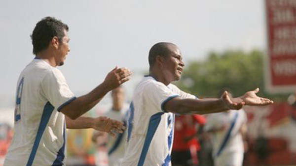 Guatemala venció 4-2 a Belice