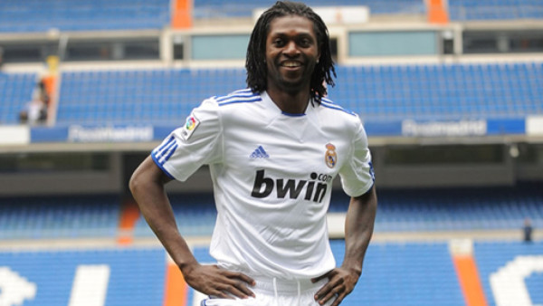 Emmanuel Adebayor jugará con el Tottenham