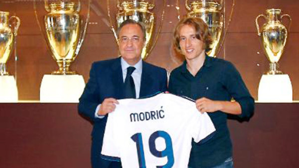 Real Madrid presenta a Luka Modric