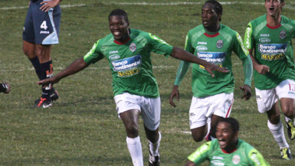 'El Bombero' Ramírez, auténtico amigo de los goles en Honduras