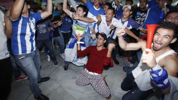 Las locuras de los hondureños al clasificar al Mundial