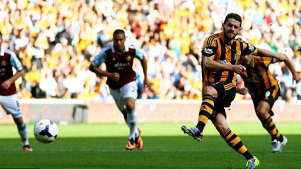 Con Maynor Figueroa, Hull City vence al West Ham