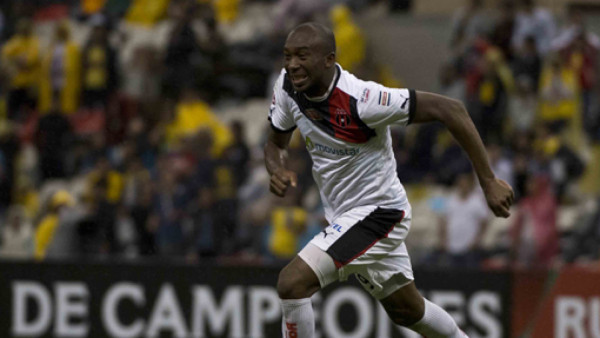 Jerry Palacios no seguiría en Costa Rica