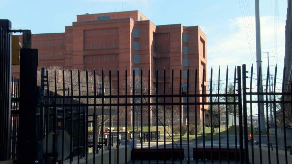 De los lujos al encierro: así es la vida de Emma Coronel en la cárcel y la preocupación de 'El Chapo' Guzmán