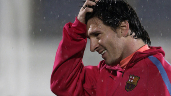 Messi no entrena hoy por lesión en la pierna derecha