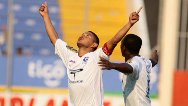 Wilmer Velásquez: Un héroe de 196 goles