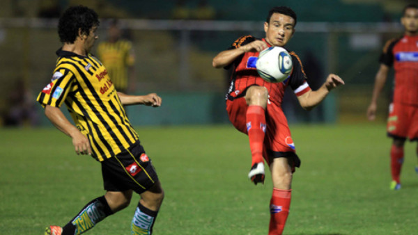 Real España arrancó con pie derecho