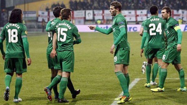 Wigan y Roger Espinoza quedan fuera de Europa League