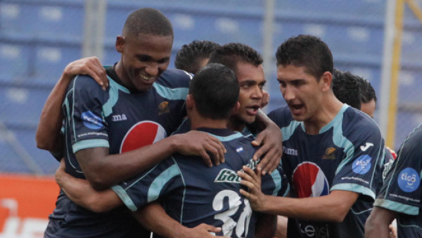 Lazio continúa en la cima de la Serie A