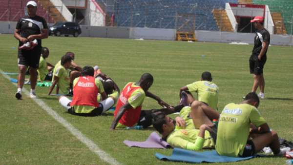 Tosello: 'En Olimpia pagan premios por ganar, los empates no sirven'
