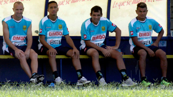 Mario Martínez y Cardozo son duda ante Vida