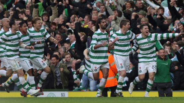 Emilio Izaguirre y el Celtic pierden el clásico