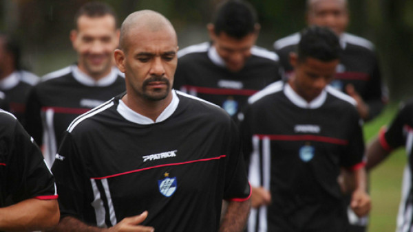 Nimrod Medina no pide ser titular en Victoria