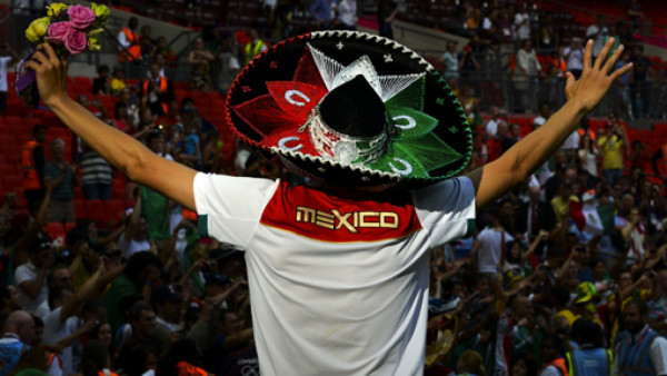 Hondureños felicitan a México por el oro en Londres