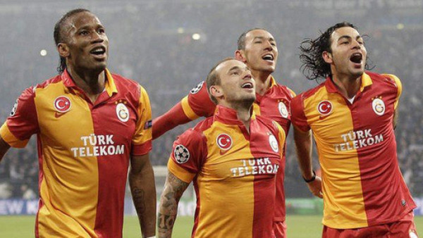 Jupp Heynckes, Guus Hiddink y Mancini suenan en Galatasaray