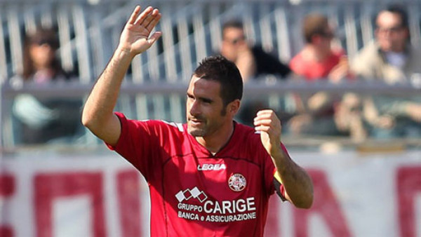 Nápoles presenta a Cristiano Lucarelli