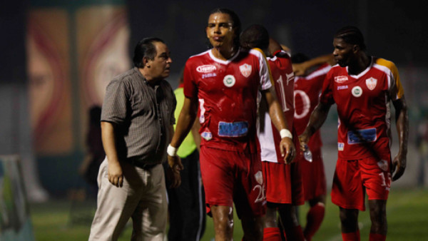 Real España le da la bienvenida a Pavón