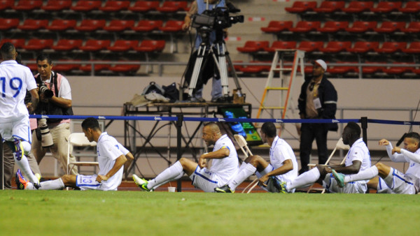 Honduras tuvo un frío debut en la Uncaf