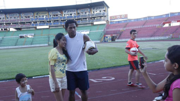 'Espero un triunfo ante España': Costly