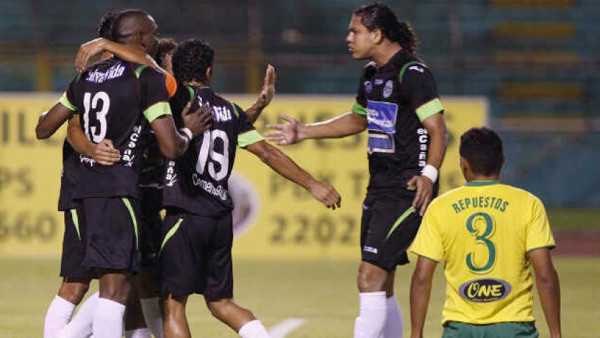 Marathón saca un empate con sabor amargo