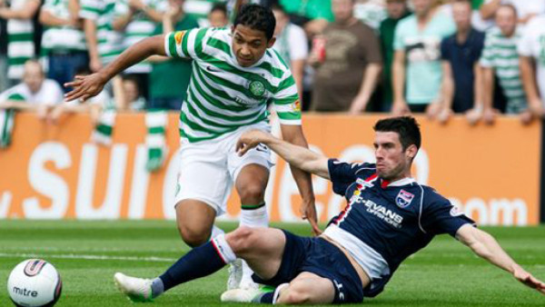 Celtic goleó y es líder, Emilio Izaguirre guardó fuerzas para la Champions