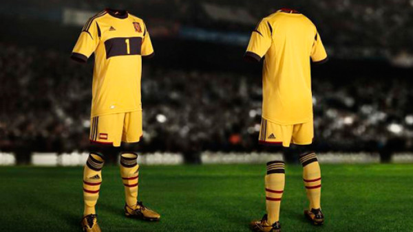 España presenta su piel para la Euro