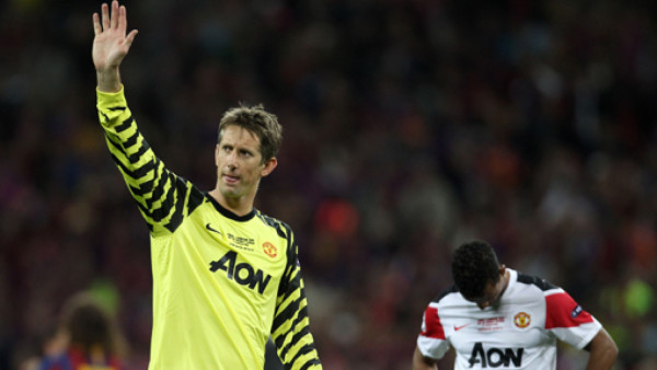 Van der Sar se despidió admitiendo superioridad del Barcelona