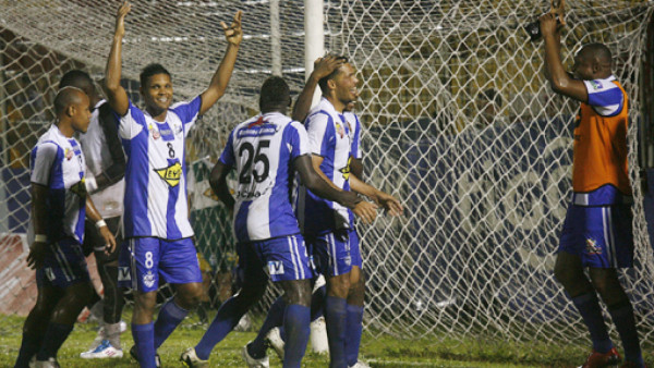 Jaime Rosales le dio el triunfo al Victoria contra Necaxa