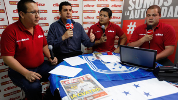 DIEZ-RADIO: Estamos EN VIVO