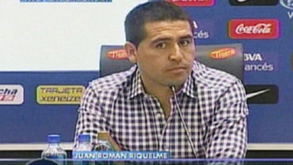 Riquelme rompe el silencio y explota contra Maradona