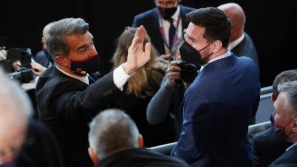 Contratos redactados: Los equipos que han lanzado públicamente una oferta para fichar a Messi