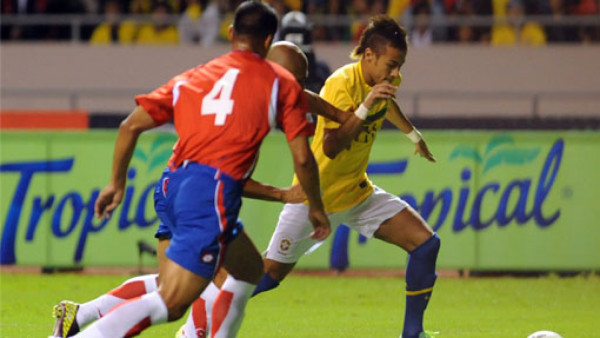 Brasil sufrió para ganarle a Costa Rica