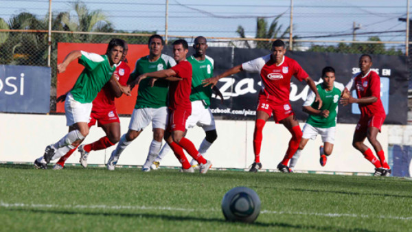 Nasralla: 'No es posible que equipos no estén al día con los sueldos'