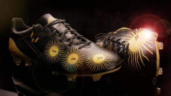 Los nuevos tacos de Messi, inspirados en el Balón de Oro