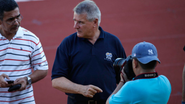 Un comisario de Champions para el Honduras-Canadá