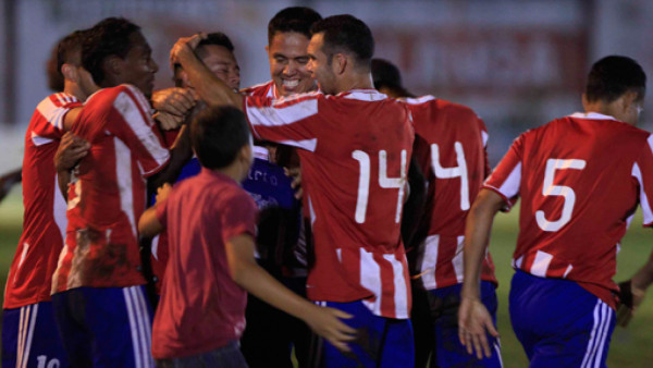 Municipal aplastó a Pumas y se mete a semifinales