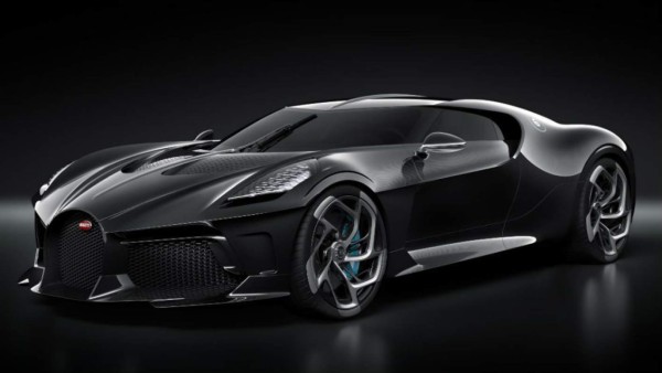 CR7 sueña con ellos: Cristiano Ronaldo escoge la mejor alineación de los espectaculares autos Bugatti