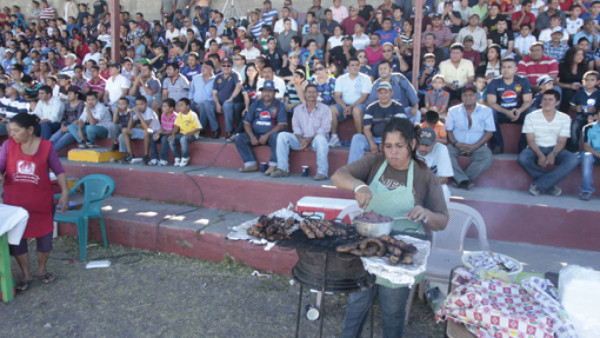 Motagua recibió apoyo total en su debut en Choluteca